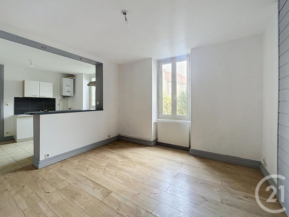 SAINT POURCAIN SUR SIOULE - Appartement en rez-de-chauss....