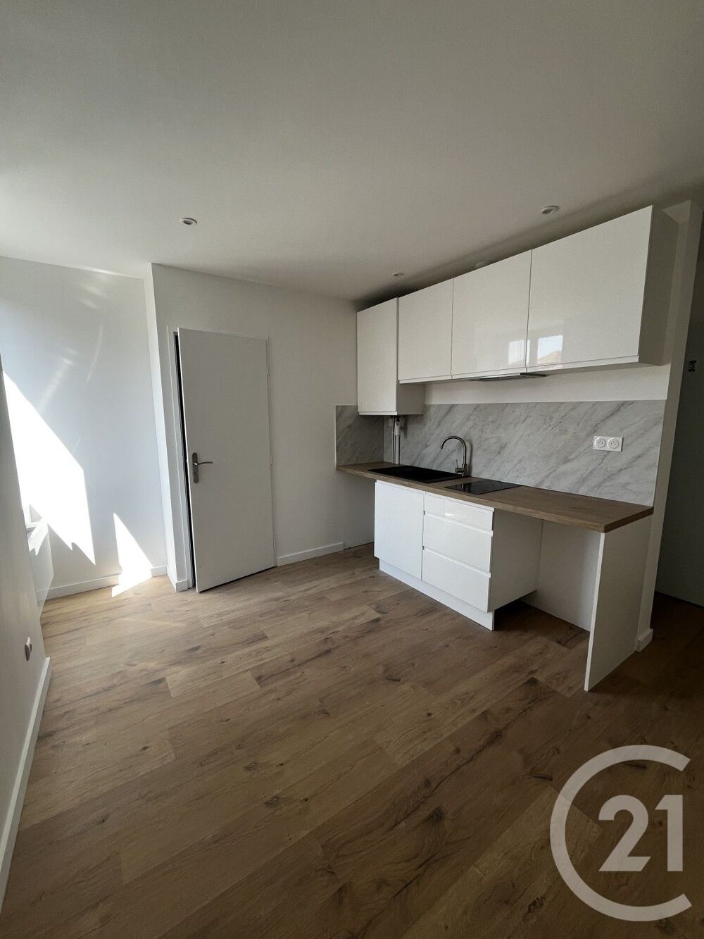 location Appartement - 2 pièce(s) - 28 m² Pamiers (09100)