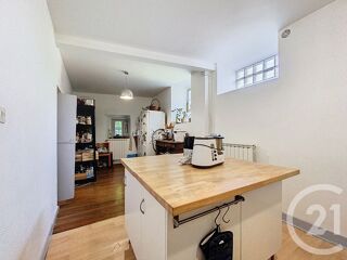  Maison à louer 4 pièces 169 m²
