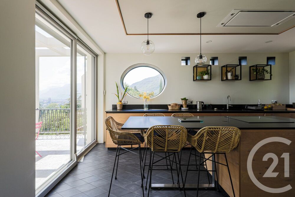 vente Maison - 8 pièce(s) - 256 m² Corenc (38700)