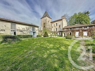  Maison  vendre 15 + pices 699 m