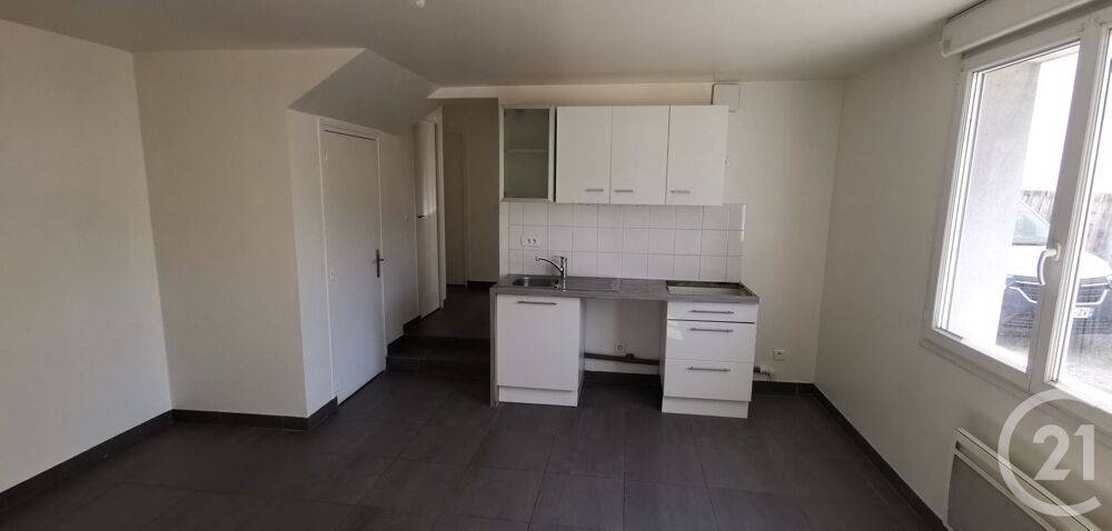 Découvrez ce charmant appartement de 2 pièces, situé au ....