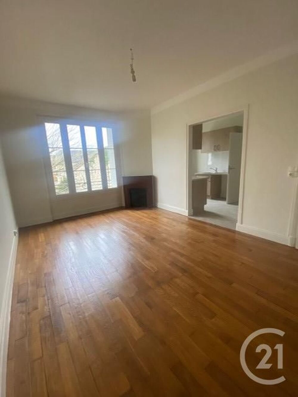 location Appartement - 3 pièce(s) - 70 m² Fontainebleau (77300)