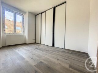  Appartement à louer 2 pièces 53 m²