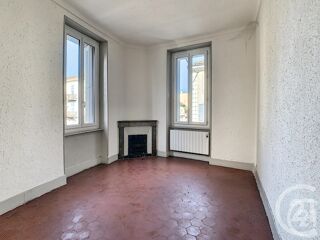  Immeuble � vendre 518 m�