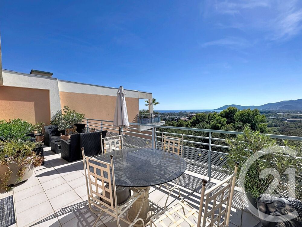 APPARTEMENT FAMILIALE 5P VUE MER Dans une très ....