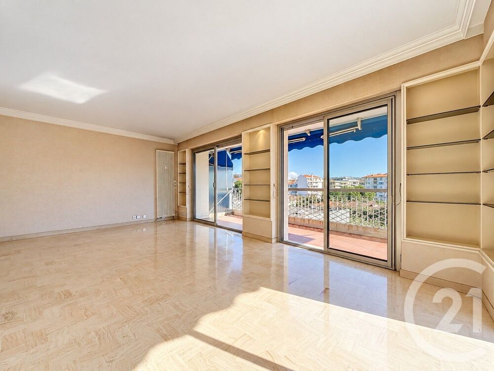 vente Appartement - 2 pièce(s) - 57 m² Antibes (06600)