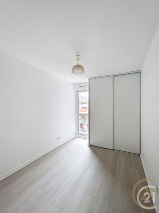  Appartement � louer 4 pi�ces 73 m�