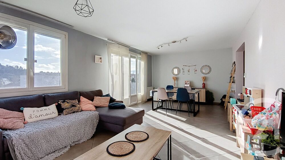 T5 de 95 m² Feyzin-le-Bas Résidence Le Vercors Rénova....