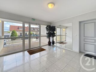  Appartement à louer 2 pièces 44 m²