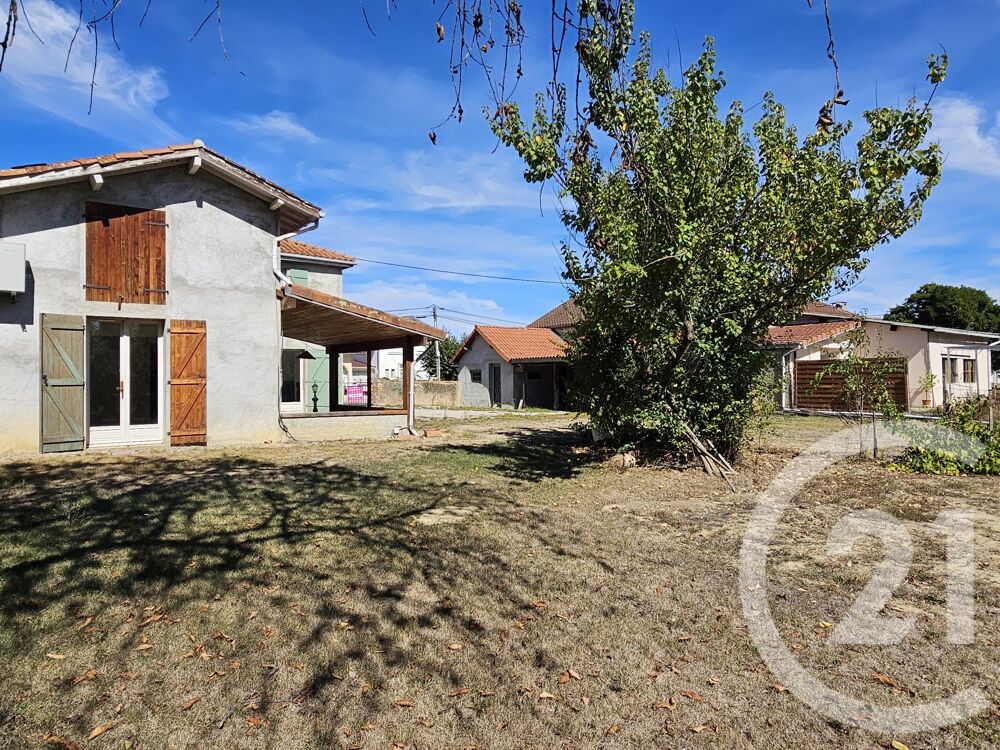 Au c½ur de Trie-sur-Baïse, venez découvrir cette maison ....