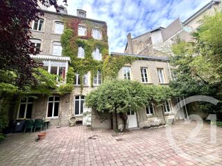  Maison à vendre 15 + pièces 550 m²