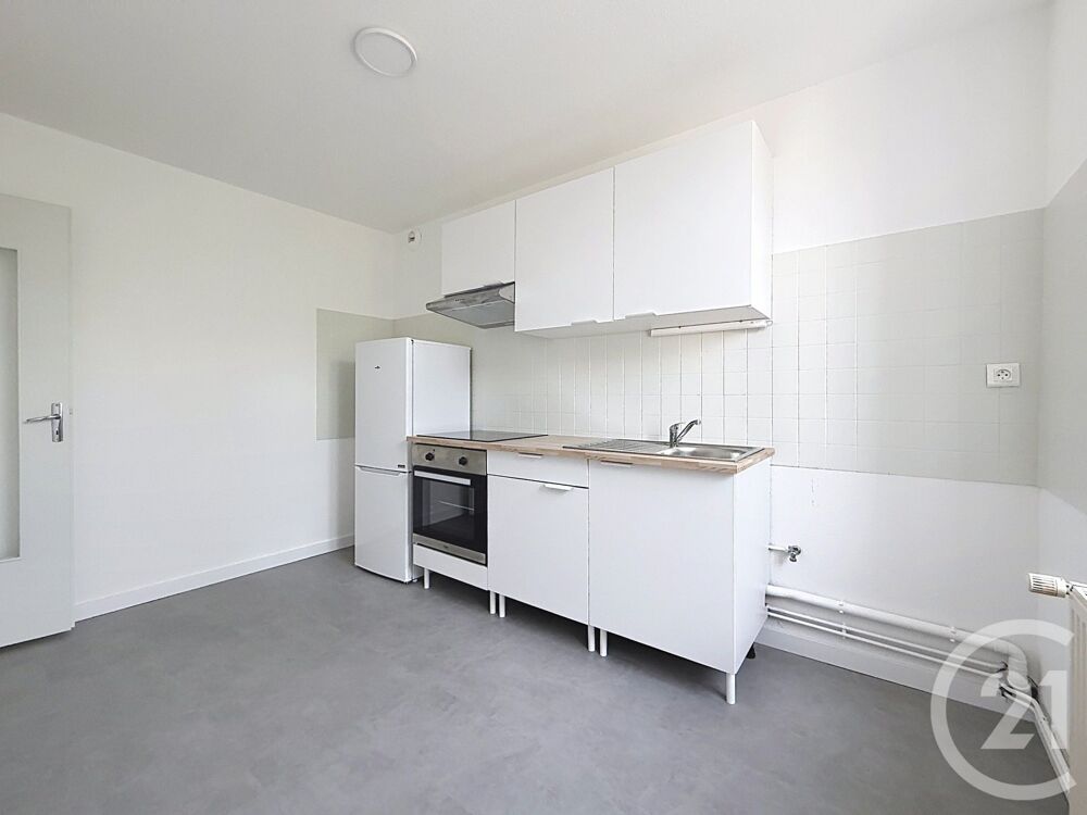 location Appartement - 2 pièce(s) - 50 m² Lure (70200)