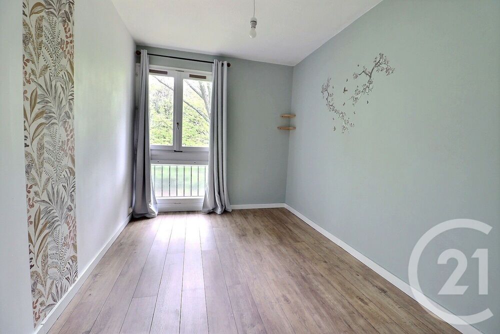 vente Appartement - 4 pièce(s) - 81 m² Tremblay-en-France (93290)