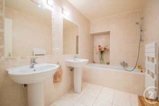  Appartement � vendre 4 pi�ces 80 m�