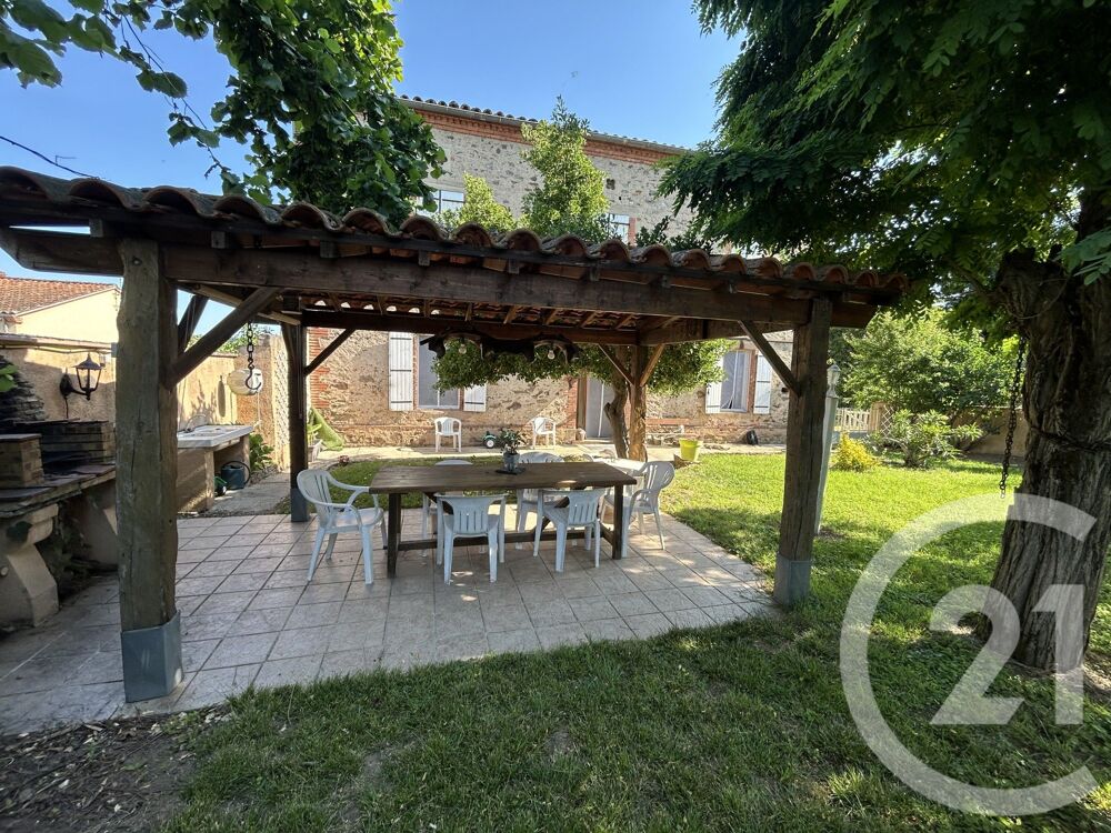 Century 21 Lapérouse vous présente une maison de caractè....