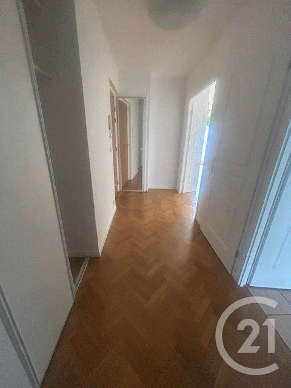 location Appartement - 3 pièce(s) - 69 m² Asnières-sur-Seine (92600)