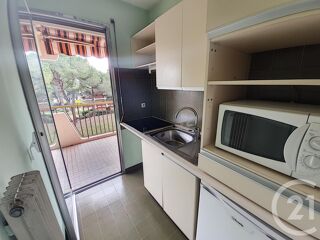 location Appartement - 2 pièce(s) - 40 m² Mandelieu-la-Napoule (06210)