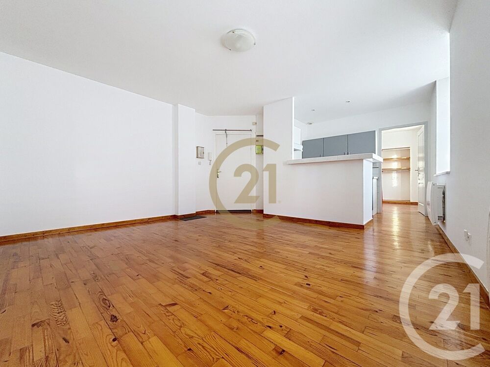 location Appartement - 3 pièce(s) - 47 m² Couthenans (70400)