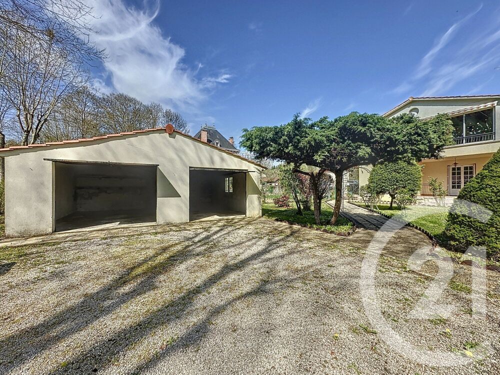 vente Maison - 6 pi�ce(s) - 266 m� Castelnau-Durban (09420)