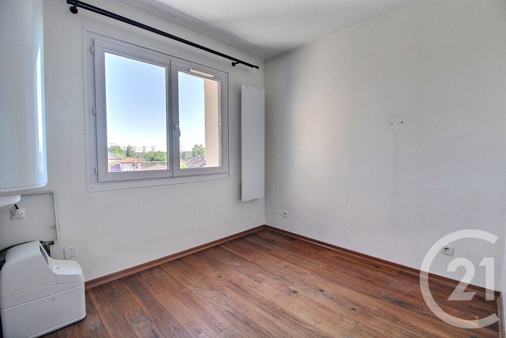location Appartement - 4 pièce(s) - 79 m² La Boisse (01120)
