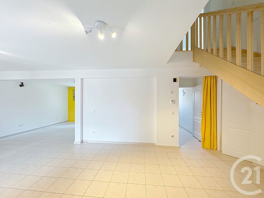 vente Maison - 7 pièce(s) - 247 m² Moret-sur-Loing (77250)