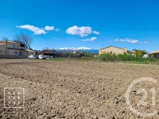  Terrain à vendre 744 m²