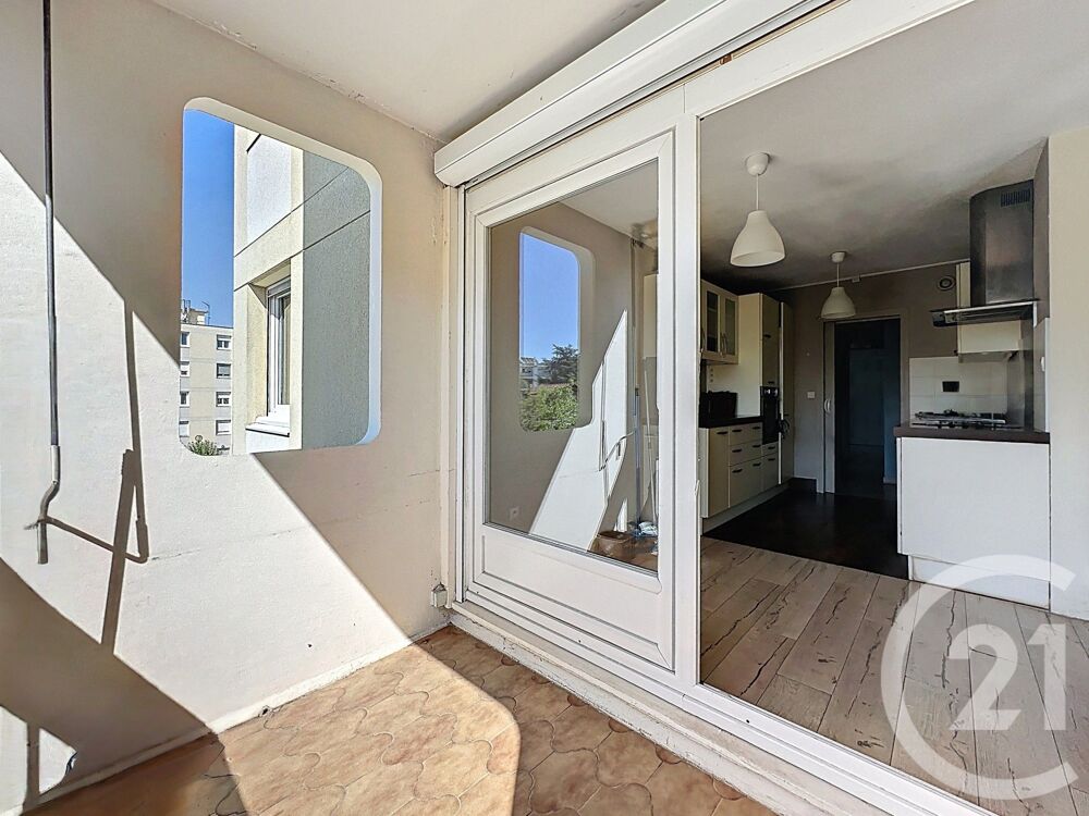 vente Appartement - 5 pièce(s) - 100 m² Décines-Charpieu (69150)