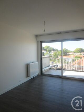 location Appartement - 2 pièce(s) - 58 m² Dax (40100)