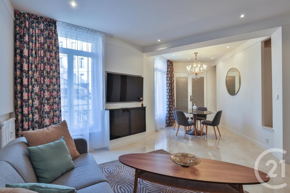 Nice, spacieux et élégant 2 pièces, dans la prestigieuse....