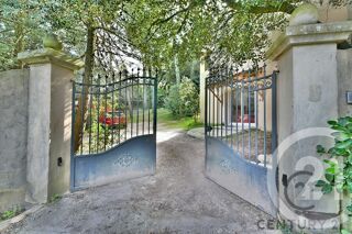  Maison � vendre 8 pi�ces 300 m�