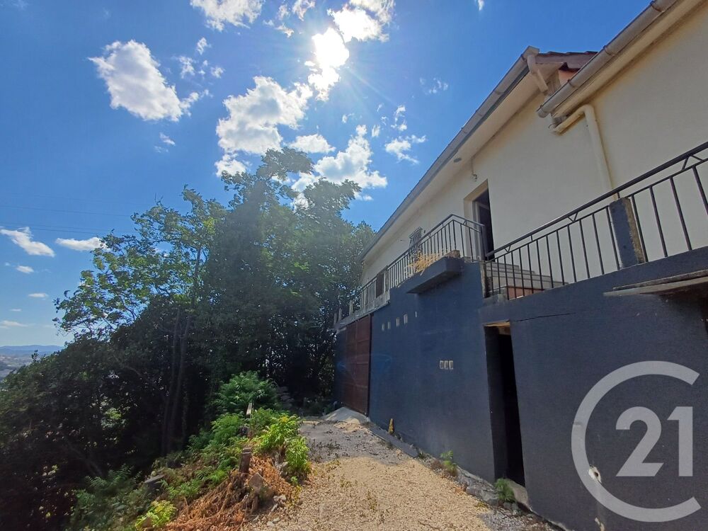 Nichée sur les hauteurs d'Alès, cette maison de 78m² vou....