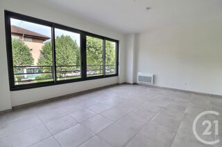  Appartement à louer 1 pièce 32 m²