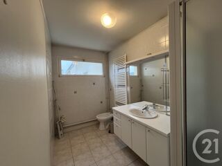  Appartement � louer 4 pi�ces 86 m�