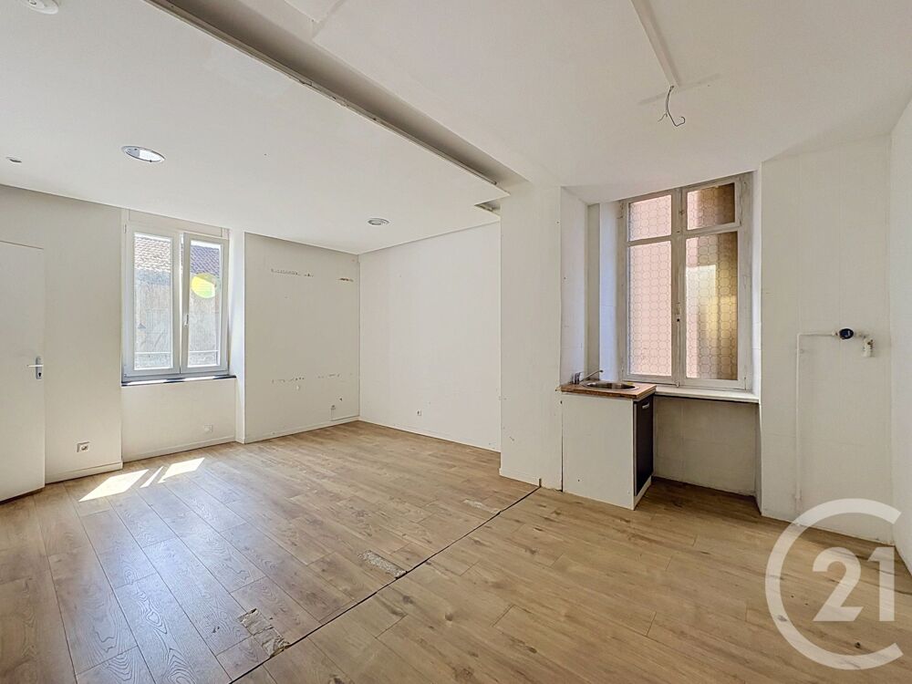 location Appartement - 2 pièce(s) - 68 m² Belfort (90000)