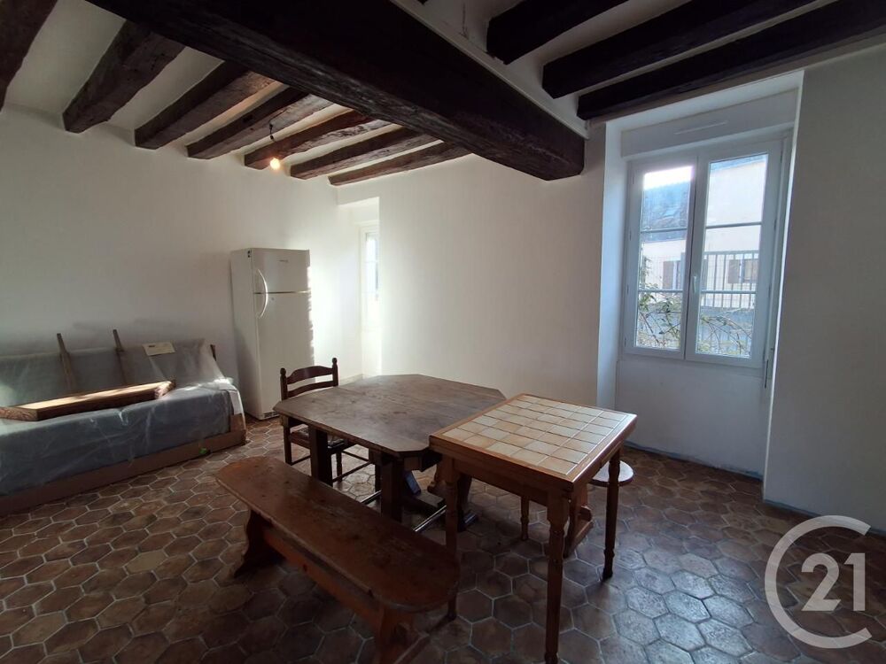Nichée au c½ur d'un hameau d'ÉtaislaSauvin, cette maison....
