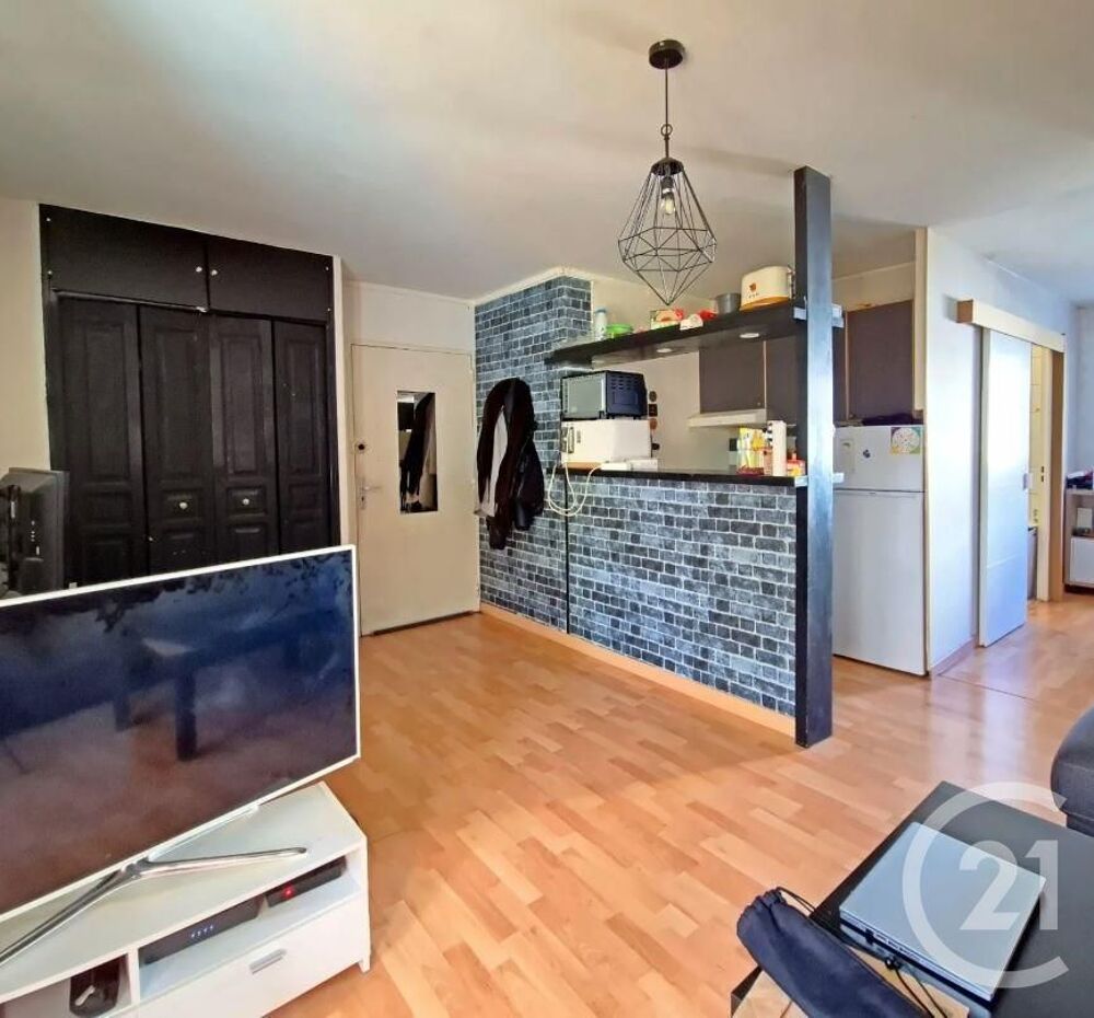 CENTURY 21 LIMAYRAC vous propose un appartement T2 de 34....