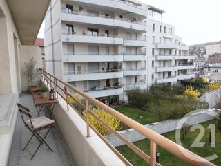  Appartement à louer 3 pièces 72 m²