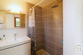  Maison � vendre 9 pi�ces 203 m�