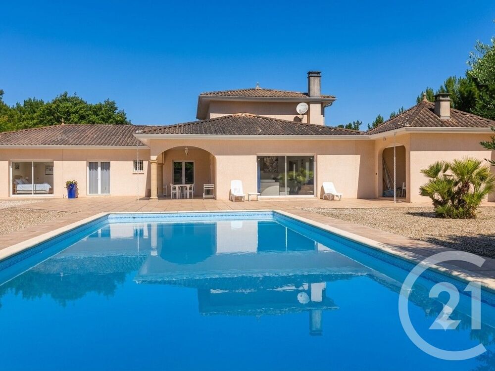 vente Maison - 10 pièce(s) - 335 m² Soulac-sur-Mer (33780)