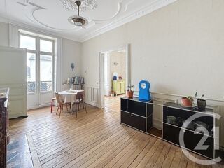  Appartement à vendre 12 pièces 237 m²