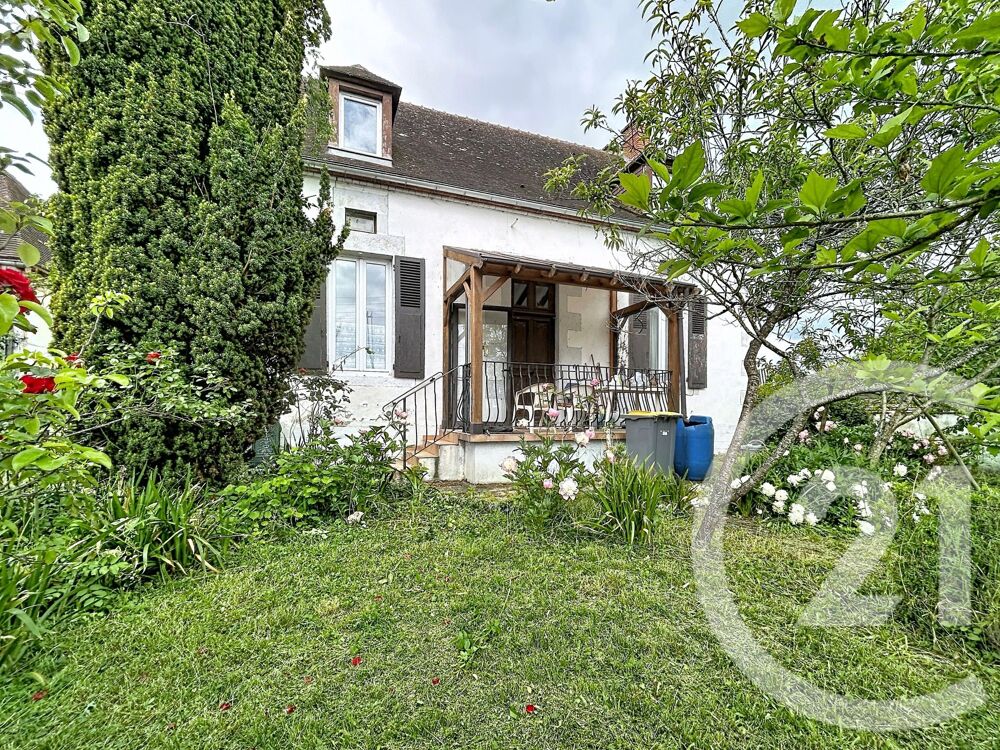 SAINT POURÇAIN SUR SIOULE - Maison comprenant, au rez-de....