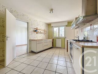  Appartement � vendre 5 pi�ces 100 m�