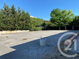  Maison à vendre 15 + pièces 595 m²
