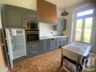  Maison à louer 6 pièces 153 m²
