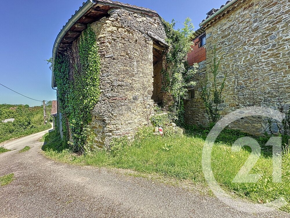 Cette grange située dans un hameau calme et tranquille à....