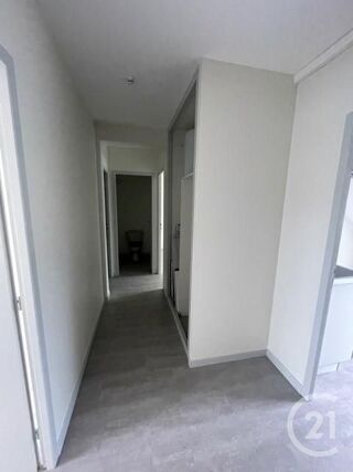  Appartement � louer 2 pi�ces 70 m�