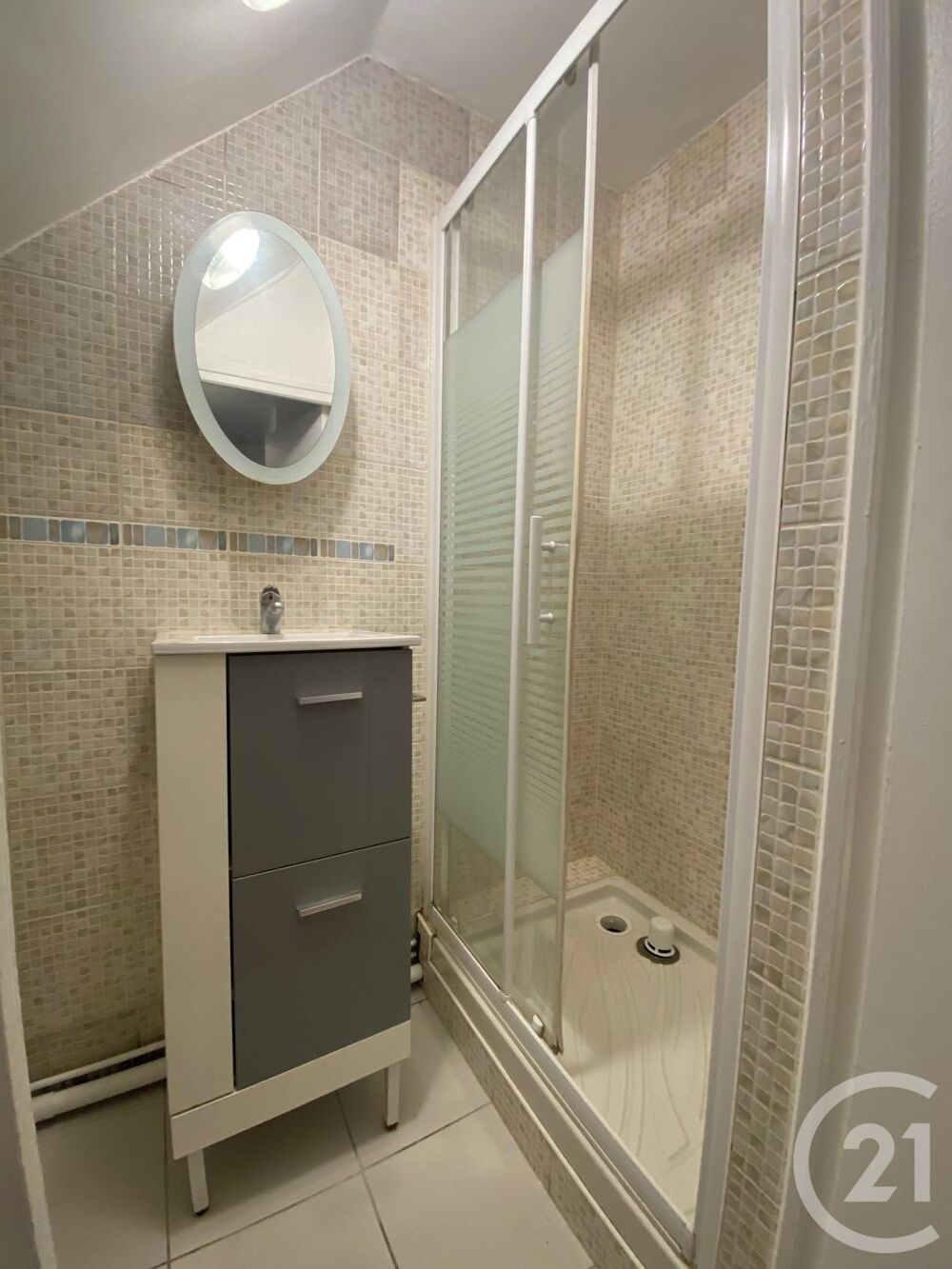 location Appartement - 1 pièce(s) - 20 m² Fontainebleau (77300)