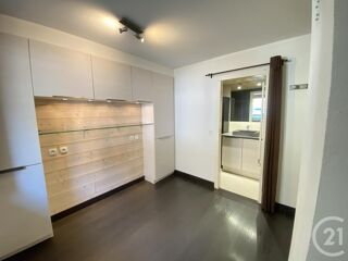  Appartement à louer 2 pièces 39 m²