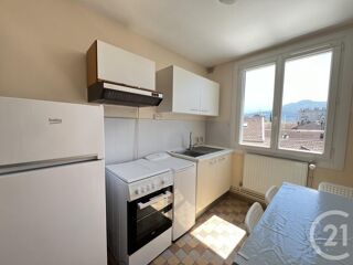  Appartement à louer 3 pièces 56 m²